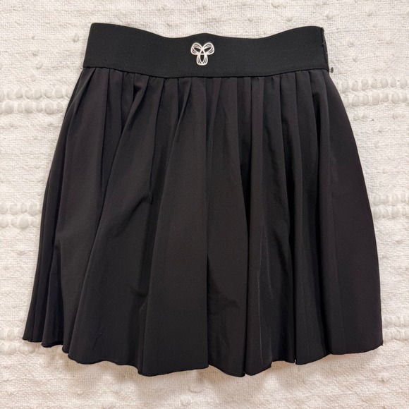 TnAction Pants - TnAction Aritzia Black Pleated Active Skort Built-in‎ Shorts Pockets 2XS